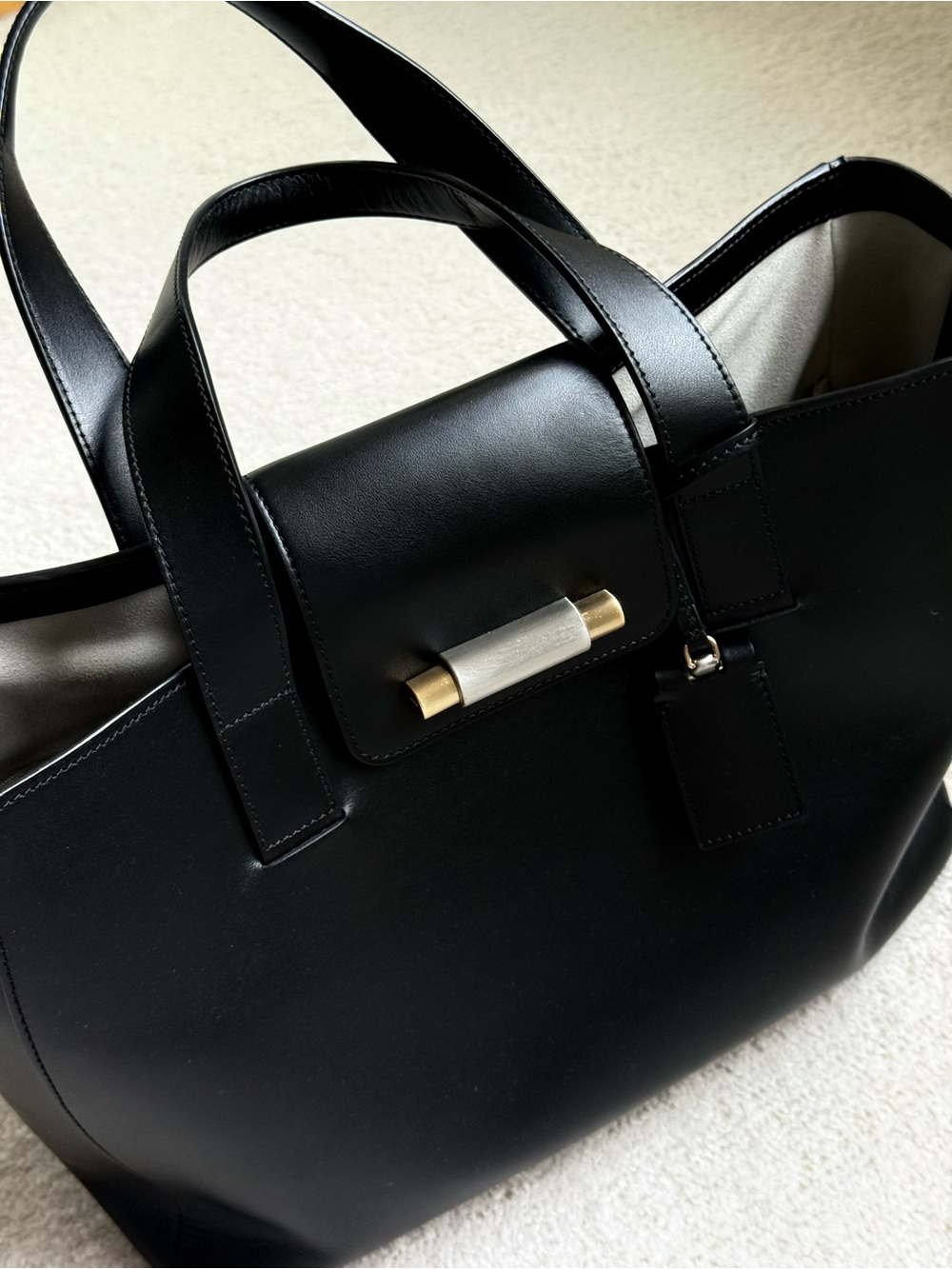 Tumi Tote Leather Handbag Pavia Italy Collection